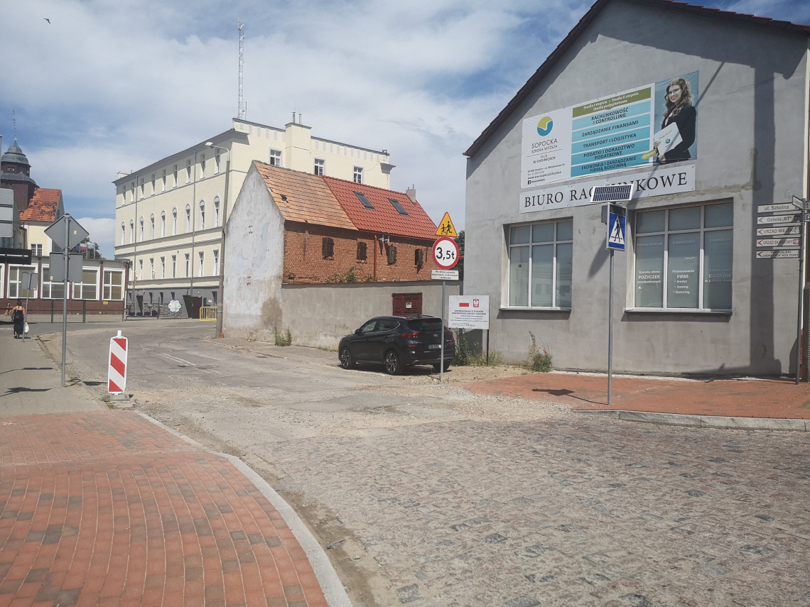 Ulica Szkolna - widok od ul. Sępoleńskiej
