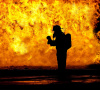 Strażak w ogniu, fot. Pixabay