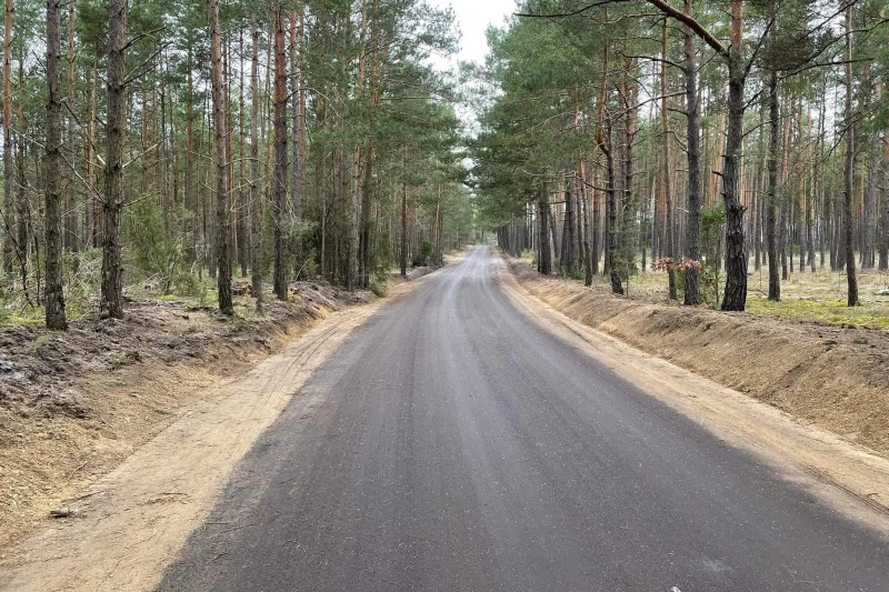 Utwardzony odcinek drogi Legbąd - Brody